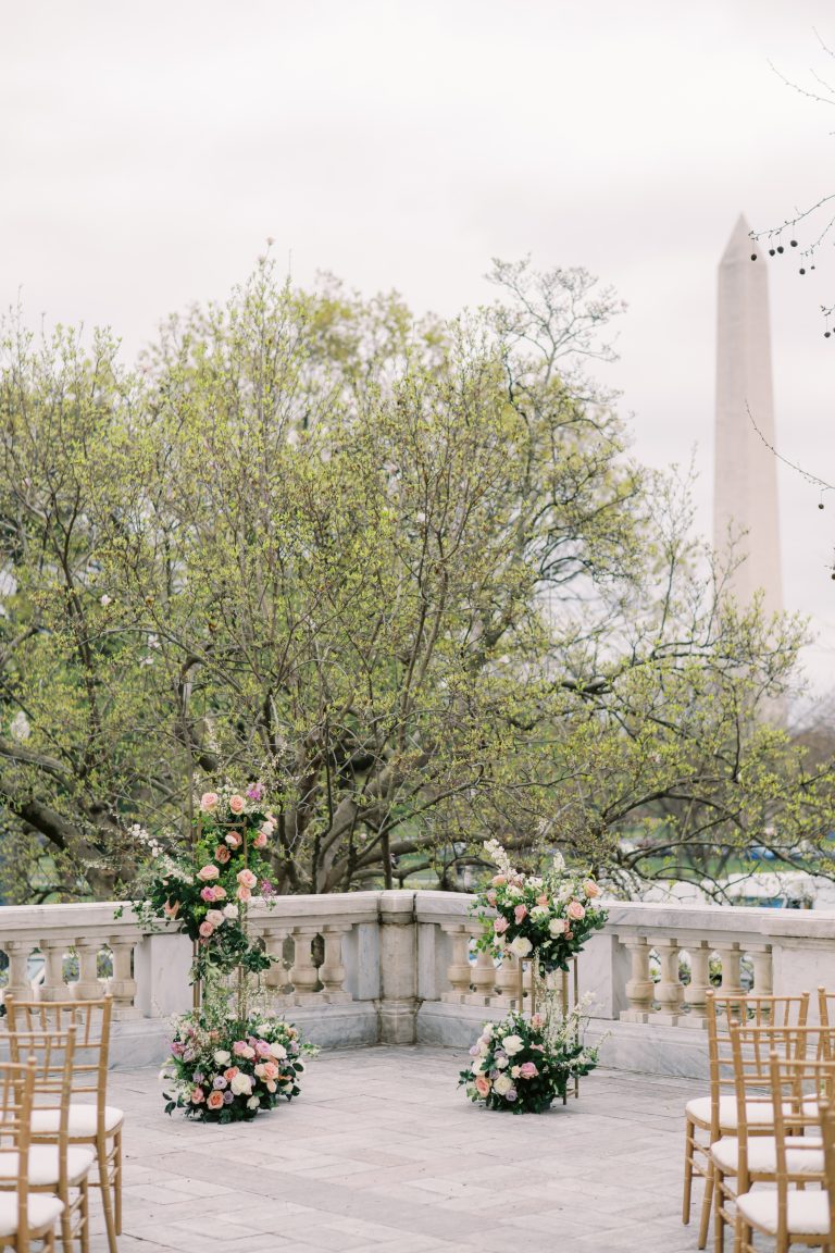 Wedding ceremony at Daughters of the American Revolution