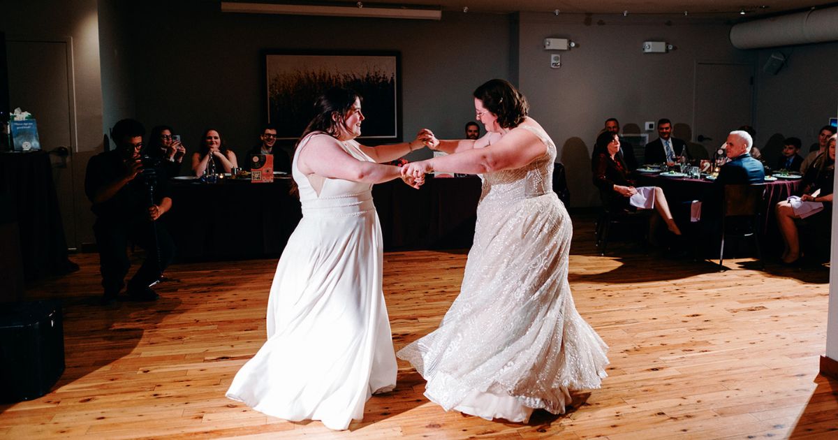 Brides' first dance in Pinstripes DC ballroom 